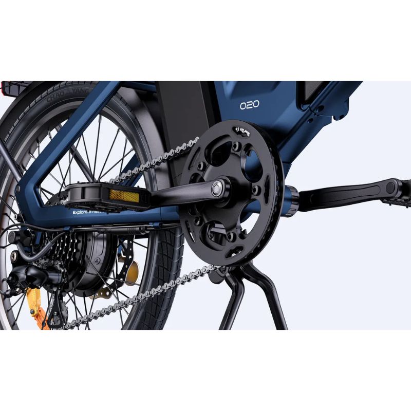 Close-up of the Engwe O20 Boost crankset, chainring and folding kickstand