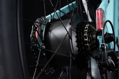 Cyrusher Aura - Motor